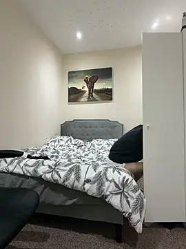 Juliann69Ramiro online show from 02.28.26