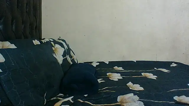 Snapshot of BustyBabyJ chatting on 10.24.25 BustyBabyJ online show from 10.24.25