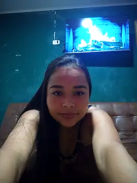 Snapshot of exotica_lui chatting on 12.17.25 exotica lui online show from 12.17.25