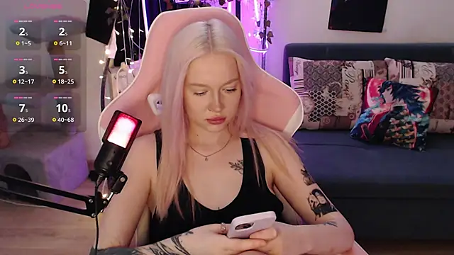 Snapshot of fantasy_lisa chatting on 01.11.26 fantasy lisa online show from 01.11.26