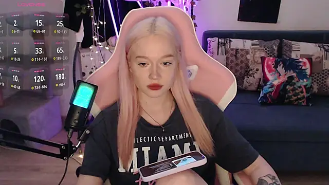 Snapshot of fantasy_lisa chatting on 01.12.26 fantasy lisa online show from 01.12.26