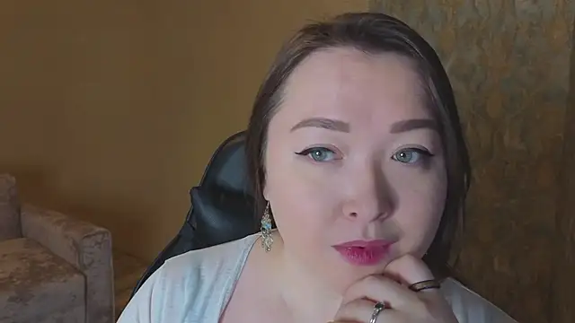 DianaLure online show from 12.17.25