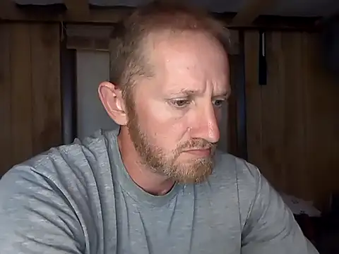 Snapshot of Bharv69 chatting on 12.18.25 Bharv69 online show from 12.18.25