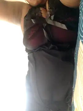 Snapshot of Palkova12 chatting on 12.15.25 Palkova12 online show from 12.15.25