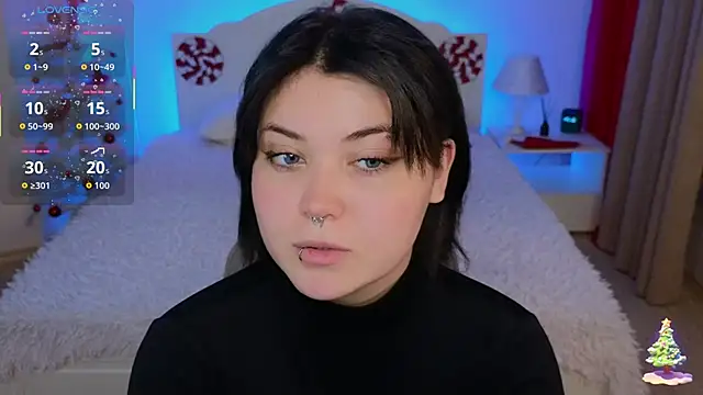 Snapshot of Choee_Bliss chatting on 12.16.25 Choee Bliss online show from 12.16.25