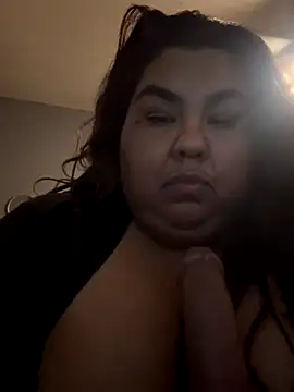 Snapshot of Sexybbwqueen chatting on 12.14.25 Sexybbwqueen online show from 12.14.25