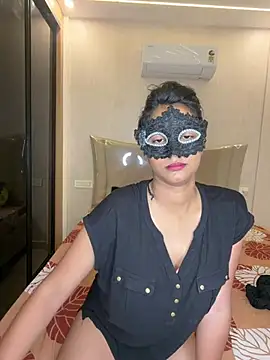 Snapshot of Cutie_Seema chatting on 06.08.26 Cutie Seema online show from 06.08.26