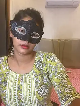 Snapshot of Cutie_Seema chatting on 07.21.26 Cutie Seema online show from 07.21.26
