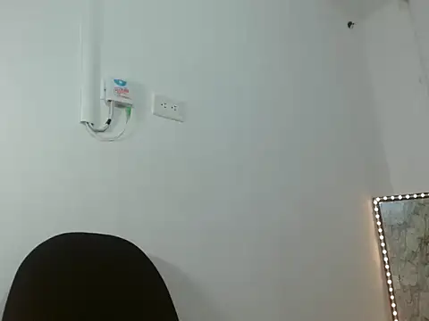 Snapshot of Shawnycarson chatting on 01.05.26 Shawnycarson online show from 01.05.26