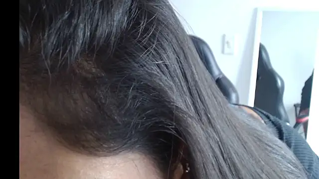 Snapshot of NovahPerotti chatting on 02.26.26 NovahPerotti online show from 02.26.26