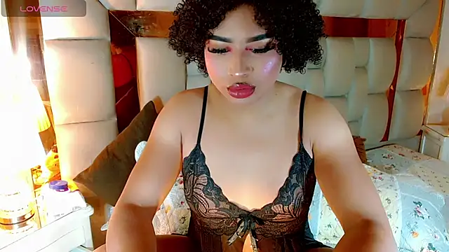 Snapshot of ivvysoulhot chatting on 12.17.25 ivvysoulhot online show from 12.17.25