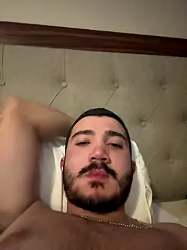 Snapshot of carloos593 chatting on 12.14.25 carloos593 online show from 12.14.25