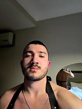 Snapshot of carloos593 chatting on 12.17.25 carloos593 online show from 12.17.25