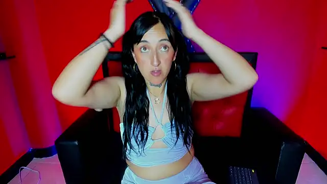 Miss Thiana online show from 12.16.25