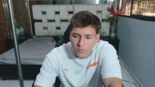 Snapshot of Marcus_Fits chatting on 12.15.25 Marcus Fits online show from 12.15.25