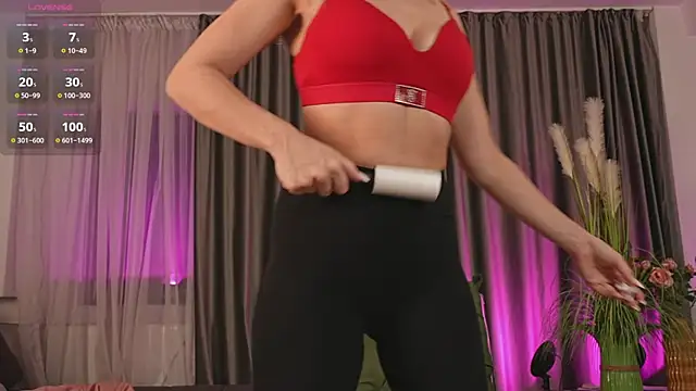 Snapshot of creampussyy chatting on 11.30.25 creampussyy online show from 11.30.25