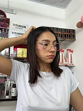 lunaluxury22 online show from 03.05.26