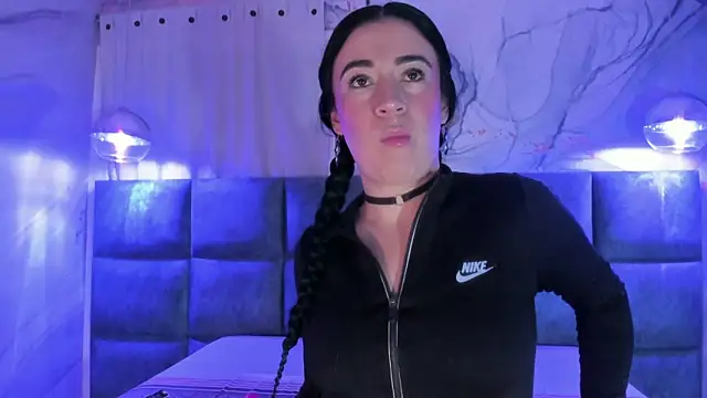 Victoria01  online show from 02.06.26