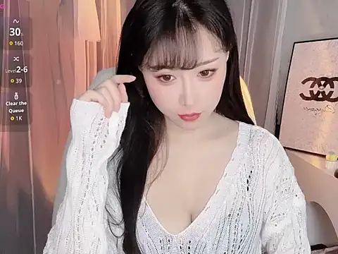 Anna25899 online show from 12.17.25