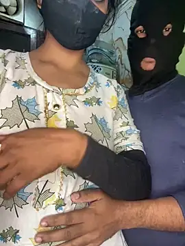 Snapshot of HOT-CUPAL22 chatting on 12.17.25 HOT-CUPAL22 online show from 12.17.25