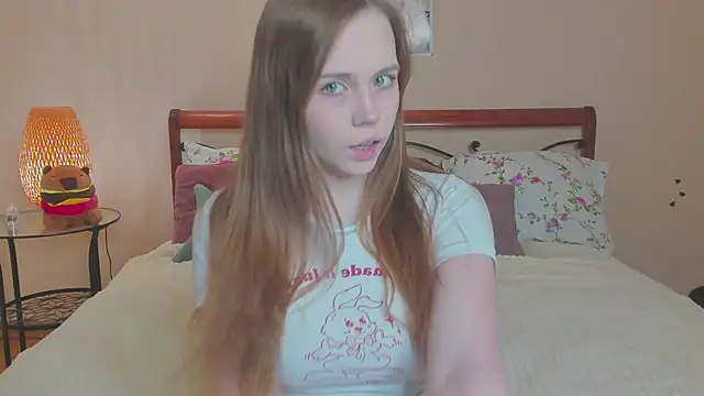 Snapshot of miya_soft chatting on 02.06.26 miya soft online show from 02.06.26