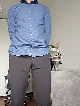 Snapshot of Lovebackground chatting on 09.29.25 Lovebackground online show from 09.29.25