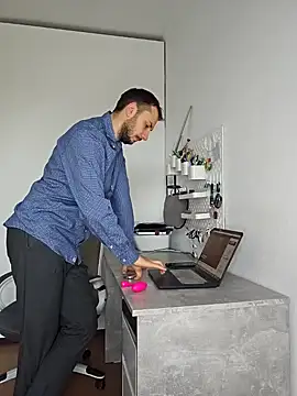 Snapshot of Lovebackground chatting on 10.16.25 Lovebackground online show from 10.16.25