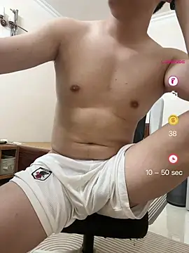 Snapshot of battman4488 chatting on 06.17.26 battman4488 online show from 06.17.26