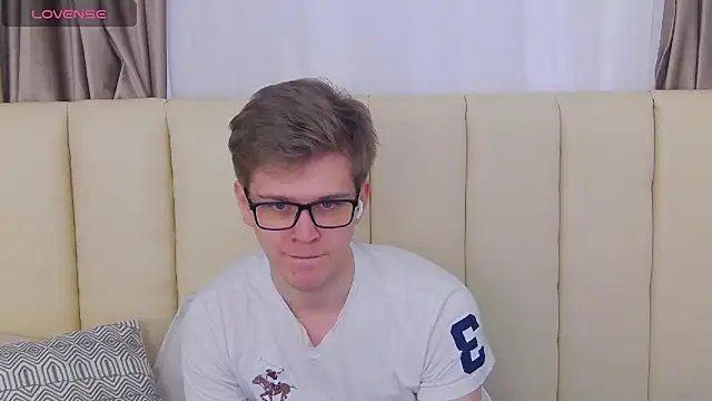 NickJohnas online show from 01.10.26