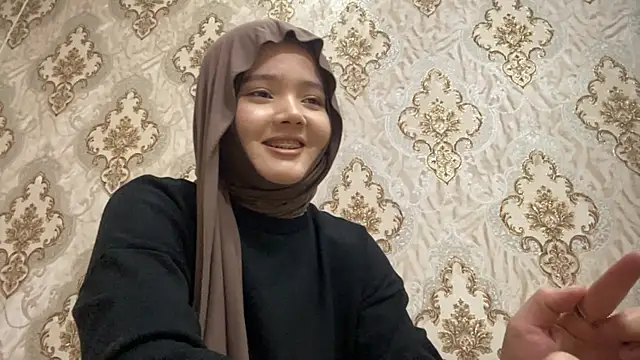 Snapshot of Katepleaurxo chatting on 12.16.25 Katepleaurxo online show from 12.16.25