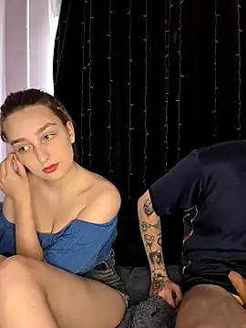 FoxyToxy online show from 12.14.25