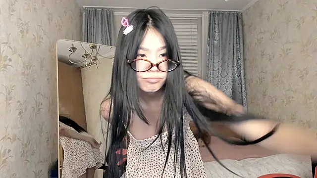 amiya cute online show from 03.28.26