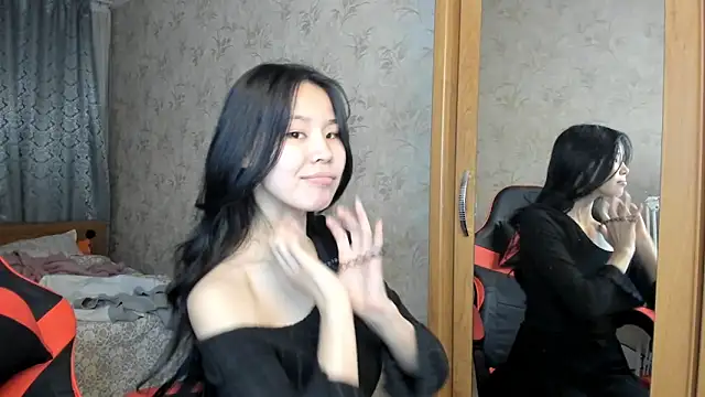 amiya cute online show from 04.13.26