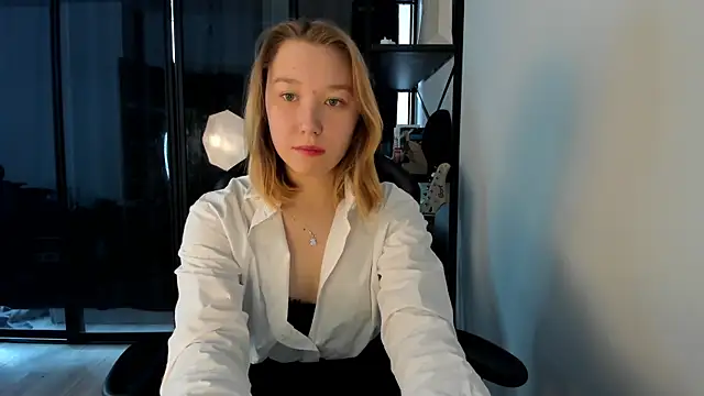 Agatha Mayson online show from 02.06.26