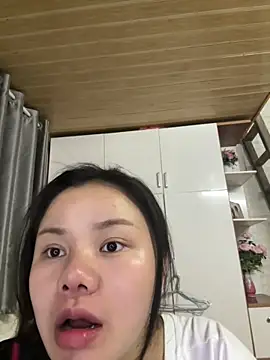 leo-kitty online show from 04.04.26