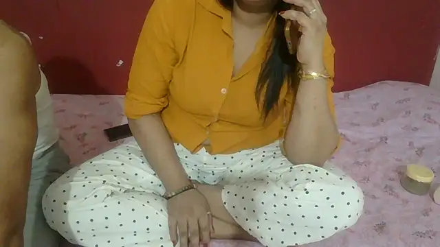 Snapshot of Lovelycouple25 chatting on 06.25.26 Lovelycouple25 online show from 06.25.26