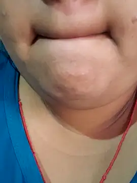 Snapshot of pooja_patel0050 chatting on 12.18.25 pooja patel0050 online show from 12.18.25