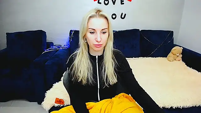 Snapshot of Hanna--Sweet chatting on 02.07.26 Hanna--Sweet online show from 02.07.26