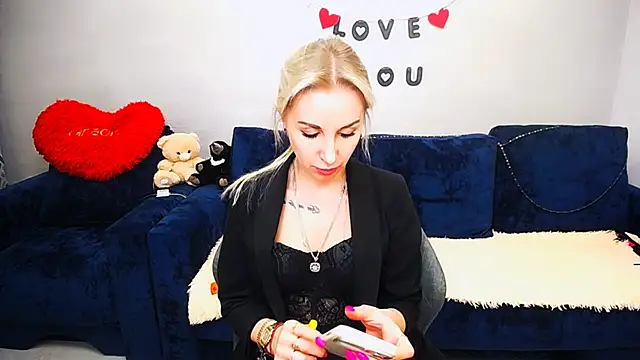 Hanna--Sweet online show from 04.05.26