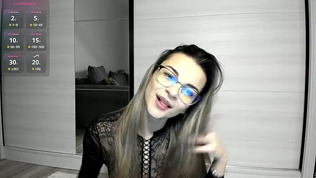 SweetViperr online show from 01.15.26