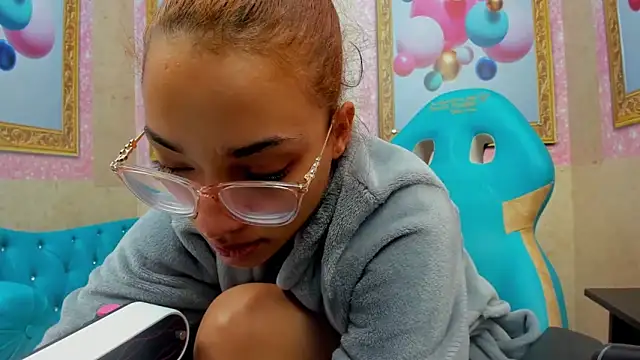 Jadde Greyy  online show from 02.28.26