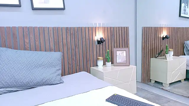 Mia Bellefort online show from 03.09.26