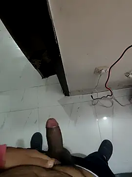 Snapshot of Rahul_Singh1987 chatting on 12.15.25 Rahul Singh1987 online show from 12.15.25