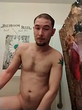 Snapshot of sexywhitedick@xh chatting on 12.17.25 sexywhitedickxh online show from 12.17.25