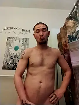 Snapshot of sexywhitedick@xh chatting on 12.18.25 sexywhitedickxh online show from 12.18.25