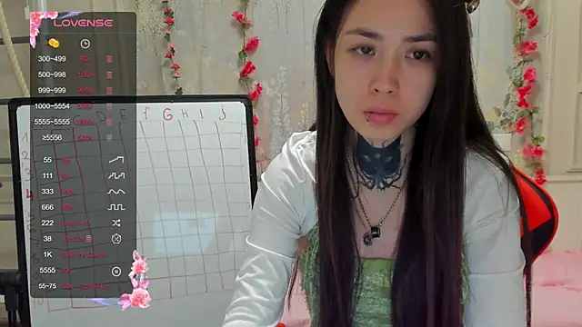 Kendall Nox online show from 12.16.25