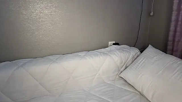 Freya land online show from 02.25.26