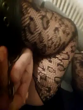 Peanutgirl online show from 12.13.25