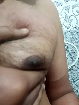 Snapshot of guddi_Jaaneman chatting on 12.14.25 guddi Jaaneman online show from 12.14.25