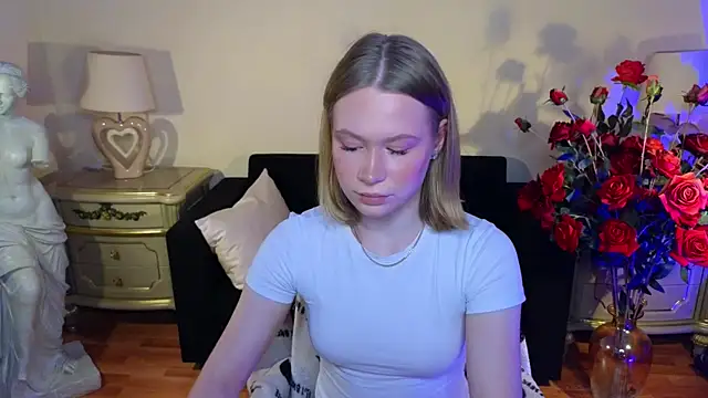 RebeccaLewis online show from 12.16.25